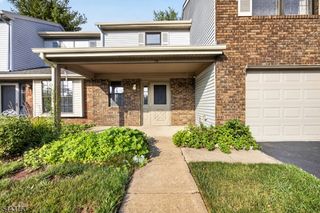 78 Stanwick Ct, Franklin Twp., NJ 08873