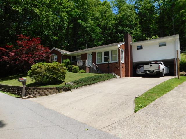 184 Meadow Drive, Harlan, KY 40831