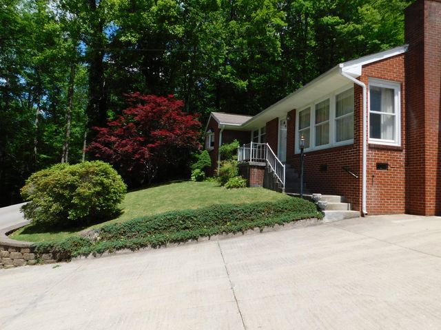 184 Meadow Drive, Harlan, KY 40831