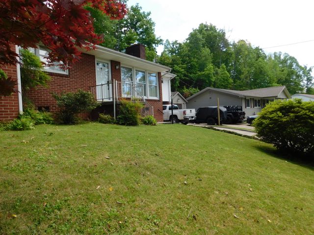 184 Meadow Drive, Harlan, KY 40831
