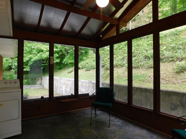 184 Meadow Drive, Harlan, KY 40831