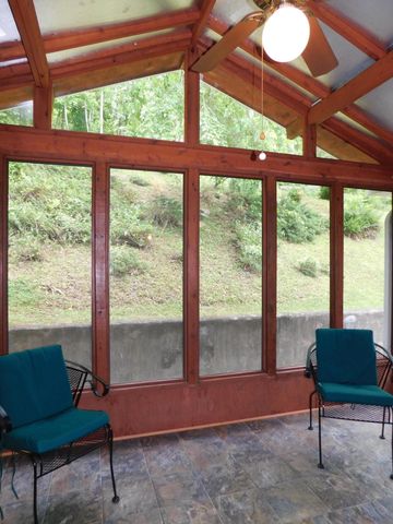 184 Meadow Drive, Harlan, KY 40831