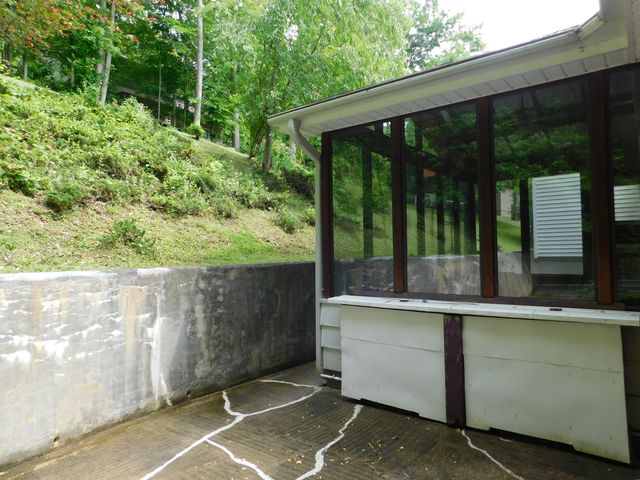 184 Meadow Drive, Harlan, KY 40831