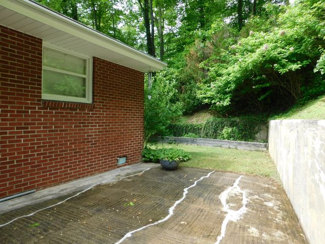 184 Meadow Drive, Harlan, KY 40831