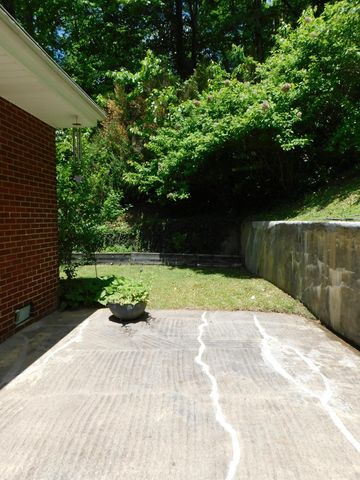 184 Meadow Drive, Harlan, KY 40831