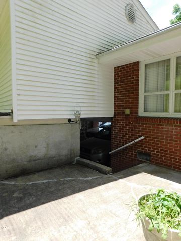 184 Meadow Drive, Harlan, KY 40831