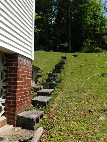 184 Meadow Drive, Harlan, KY 40831