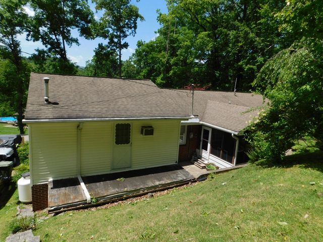 184 Meadow Drive, Harlan, KY 40831