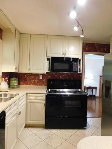 184 Meadow Drive, Harlan, KY 40831