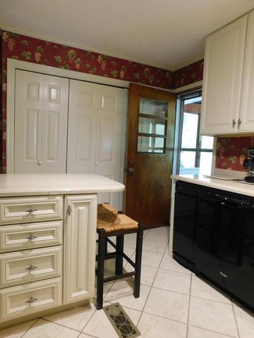 184 Meadow Drive, Harlan, KY 40831