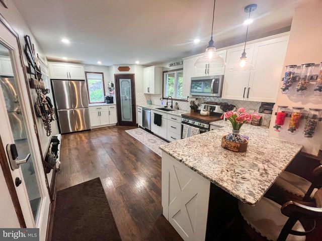 5309 LEHNENBERG RD, Kintnersville, PA 18930