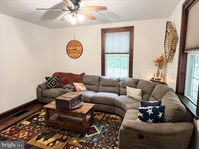 5309 LEHNENBERG RD, Kintnersville, PA 18930