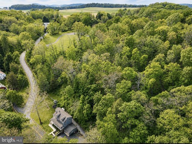 5309 LEHNENBERG RD, Kintnersville, PA 18930