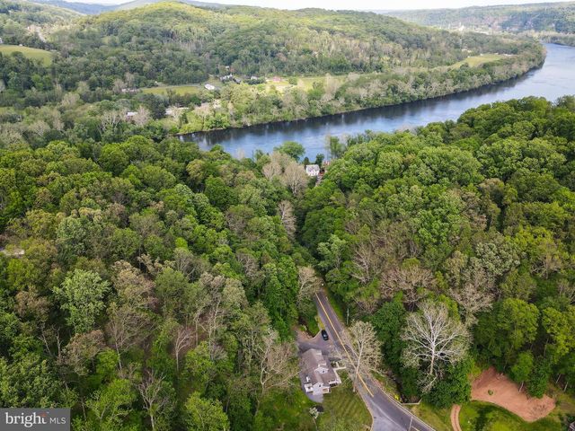 5309 LEHNENBERG RD, Kintnersville, PA 18930