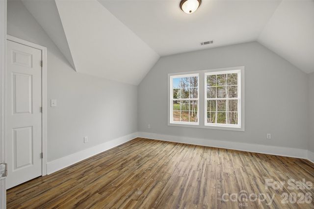 9067 McCray Farms Drive, Hickory, NC 28601