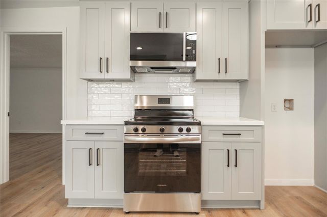 8428 Bissell Road, Manvel, TX 77578