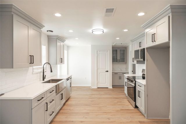 8428 Bissell Road, Manvel, TX 77578