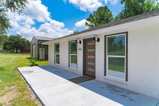8428 Bissell Road, Manvel, TX 77578