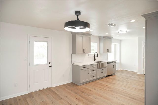 8428 Bissell Road, Manvel, TX 77578