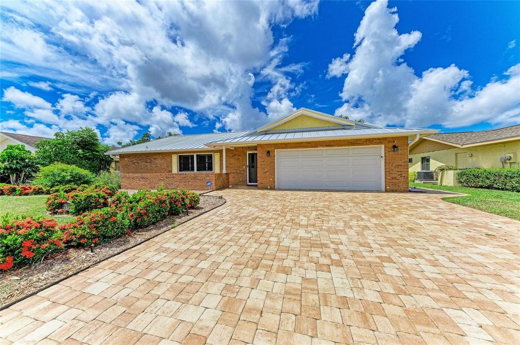 212 68TH STREET NW, BRADENTON, FL 34209 — photo 2