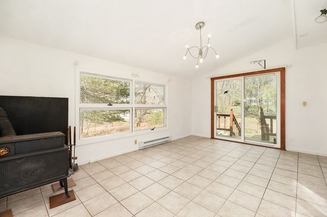 140 Gardner Street, Hamilton, MA 01982