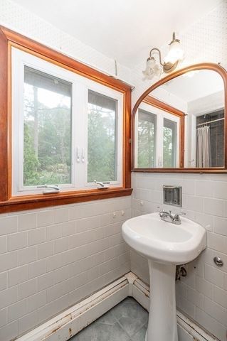 140 Gardner Street, Hamilton, MA 01982