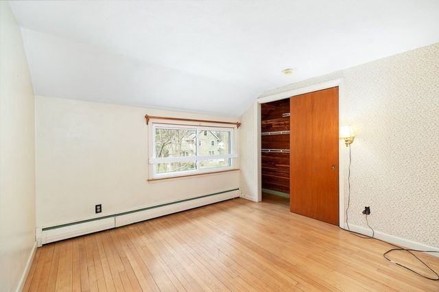 140 Gardner Street, Hamilton, MA 01982