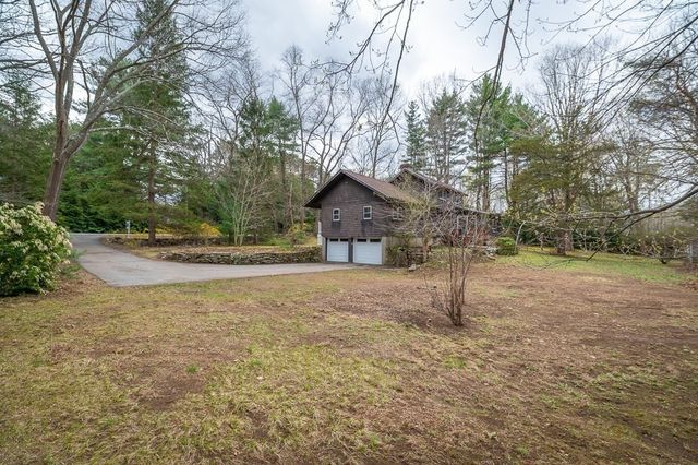 140 Gardner Street, Hamilton, MA 01982