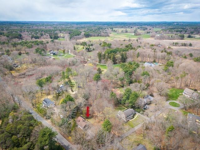 140 Gardner Street, Hamilton, MA 01982