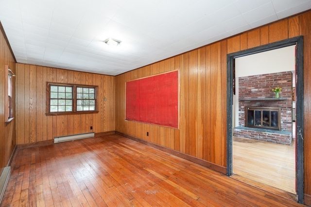 140 Gardner Street, Hamilton, MA 01982