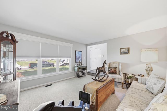 17 BECKETT ST, Clayton, NJ 08312