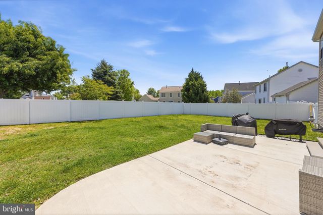 17 BECKETT ST, Clayton, NJ 08312