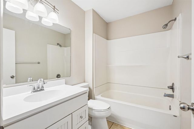 3311 Pridemore Drive, Cedar Falls, IA 50613