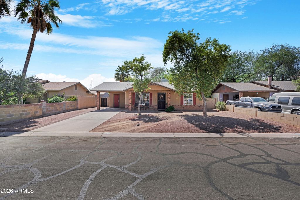 1242 S 80th Street, Mesa, AZ 85209
