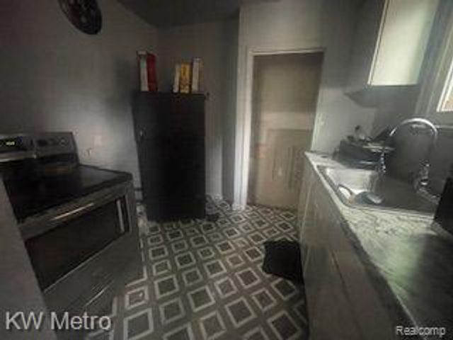 12532 Maiden Street, Detroit, MI 48213