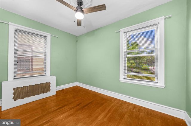 21 BUTTER LN, Reading, PA 19606