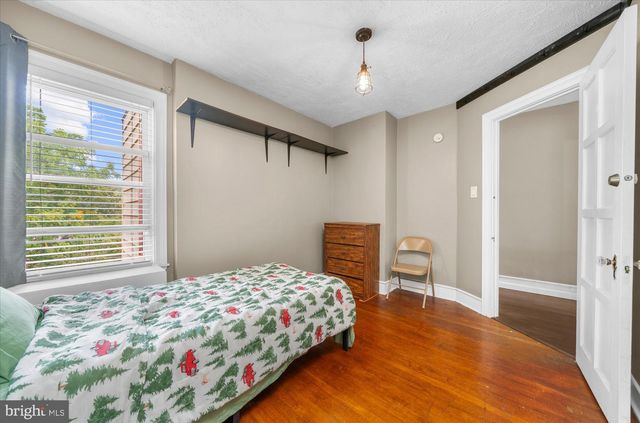 21 BUTTER LN, Reading, PA 19606