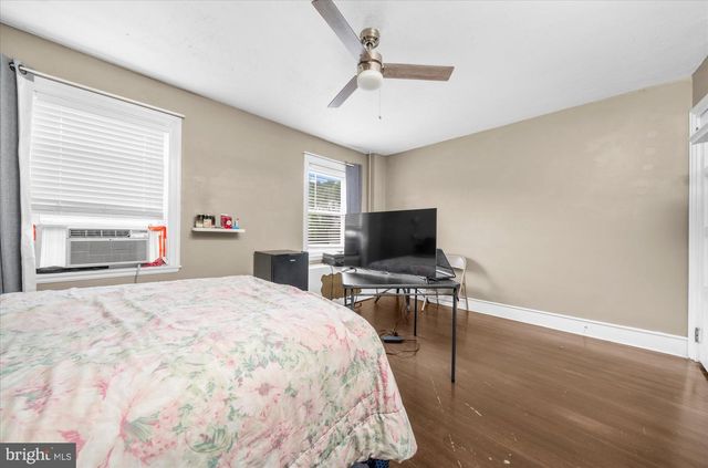 21 BUTTER LN, Reading, PA 19606