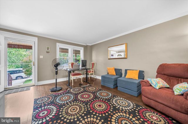21 BUTTER LN, Reading, PA 19606