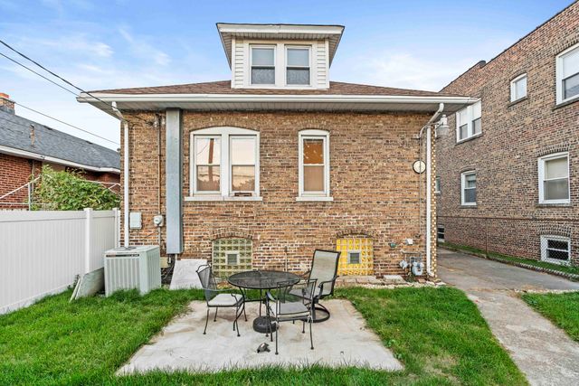 1632 Stanton Avenue, Whiting, IN 46394