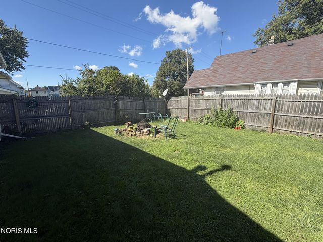 251 Spring Grove Avenue, Toledo, OH 43605