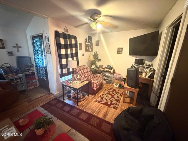 251 Spring Grove Avenue, Toledo, OH 43605
