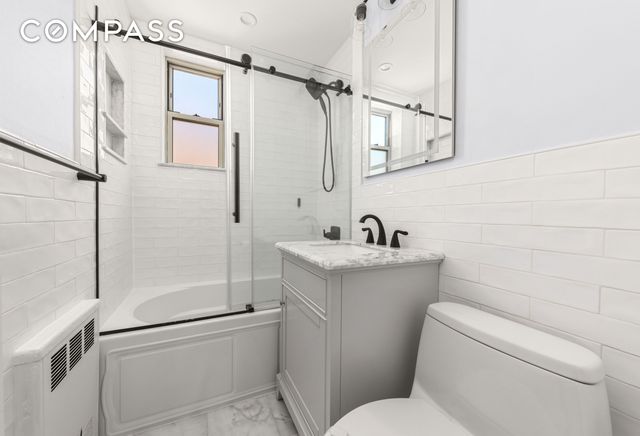 6861 Yellowstone Blvd Apt 607, New York City, NY 11375