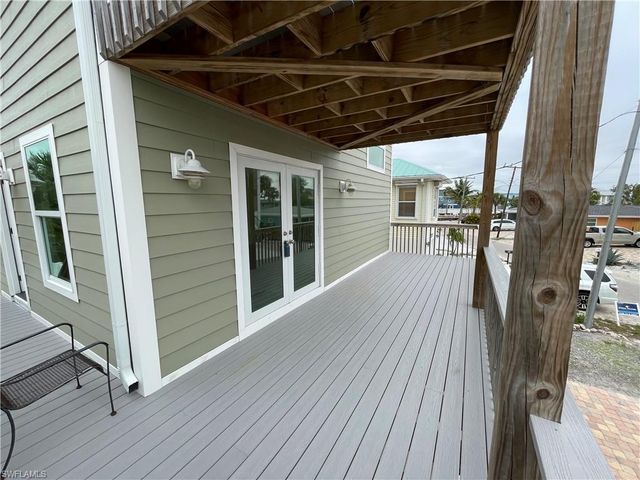 235 Miramar ST, Fort Myers Beach, FL 33931