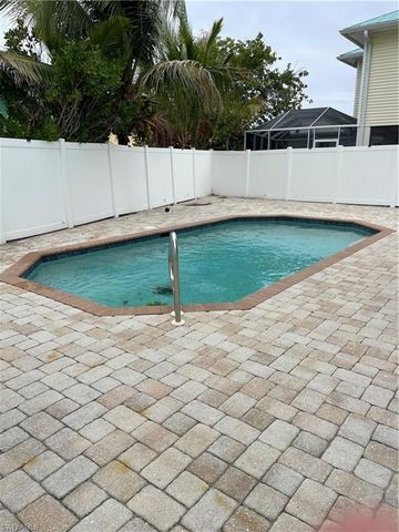 235 Miramar ST, Fort Myers Beach, FL 33931