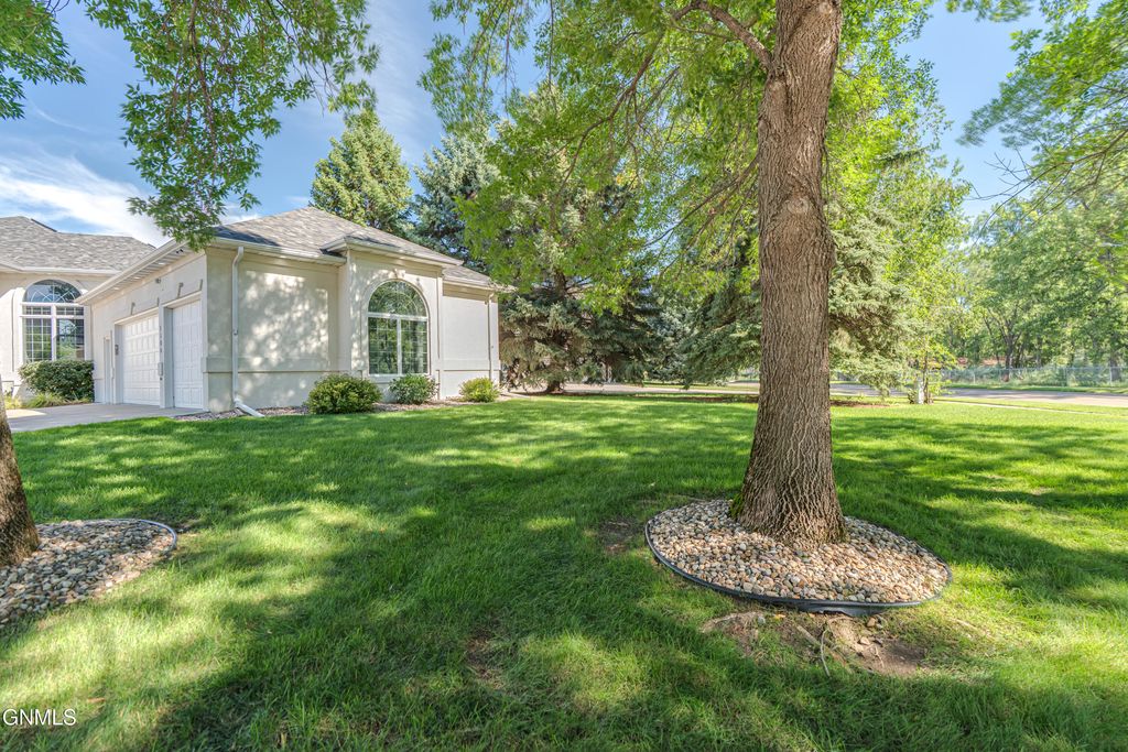 1506 Galleon Place, Bismarck, ND 58504 photo 100