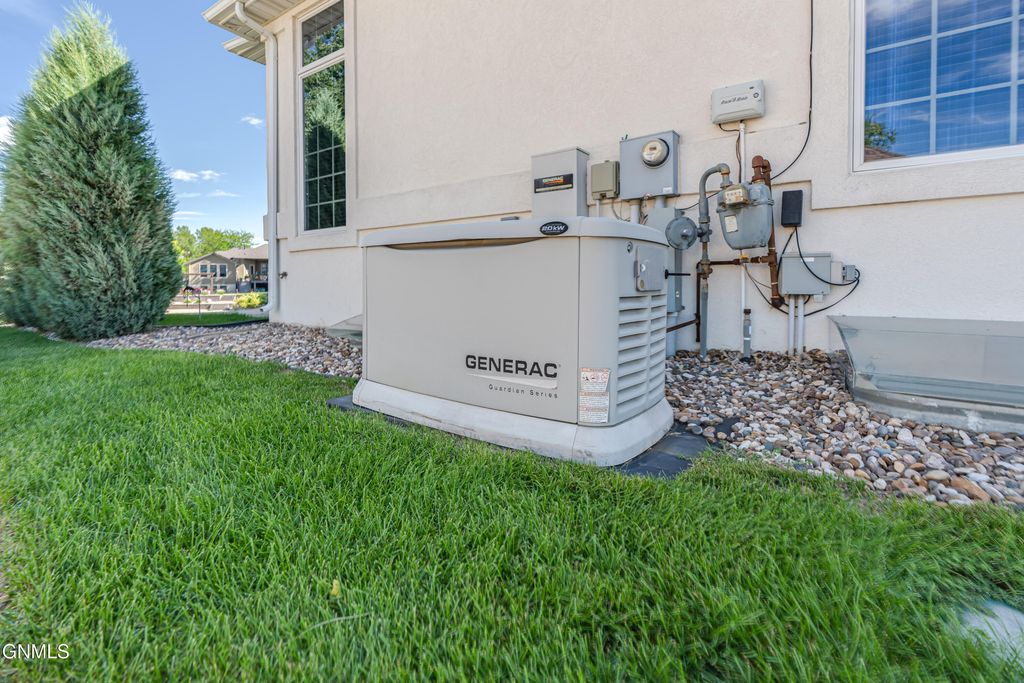 1506 Galleon Place, Bismarck, ND 58504 photo 101