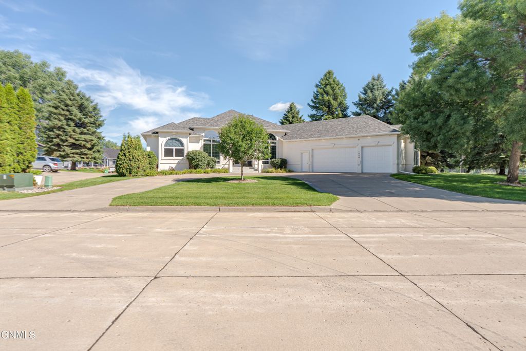 1506 Galleon Place, Bismarck, ND 58504 photo 112