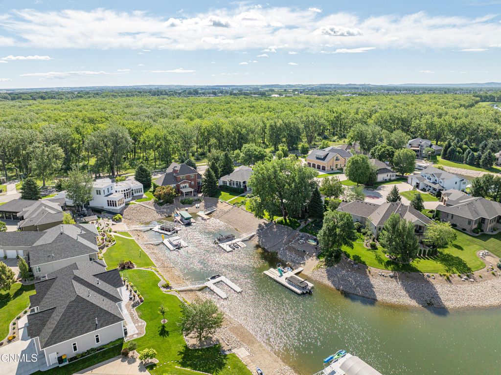 1506 Galleon Place, Bismarck, ND 58504 photo 125