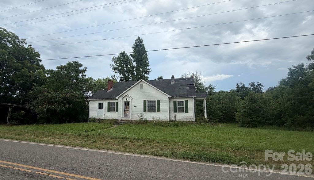 2939 Old Morganton Road, Lenoir, NC 28645